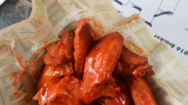 Hot chicken wings