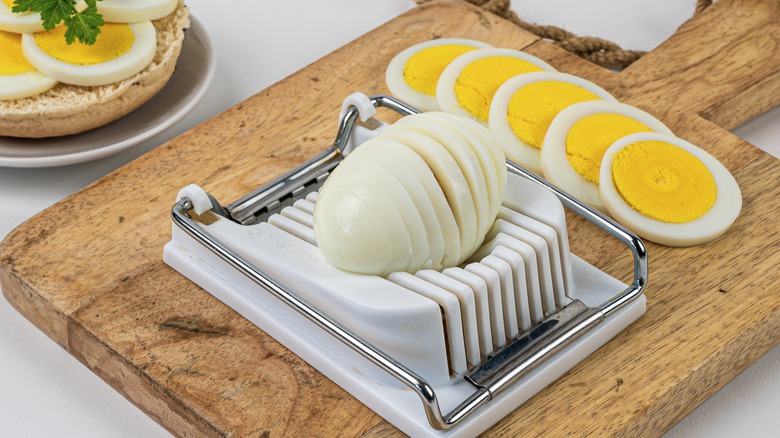 egg slicer and sliced eggs