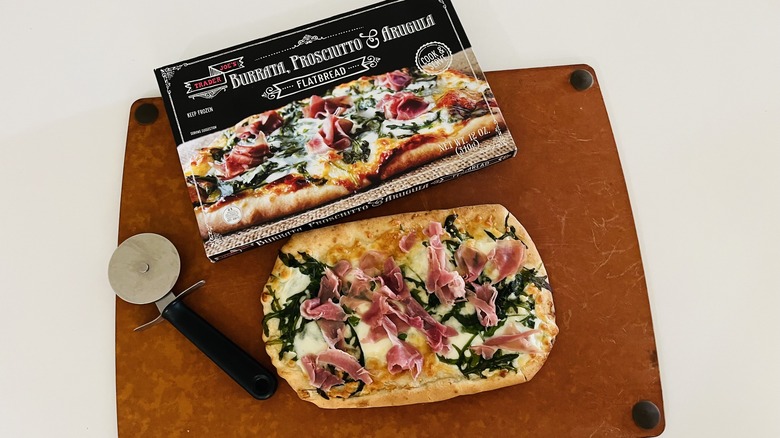 pizza with burrata and prusciutto