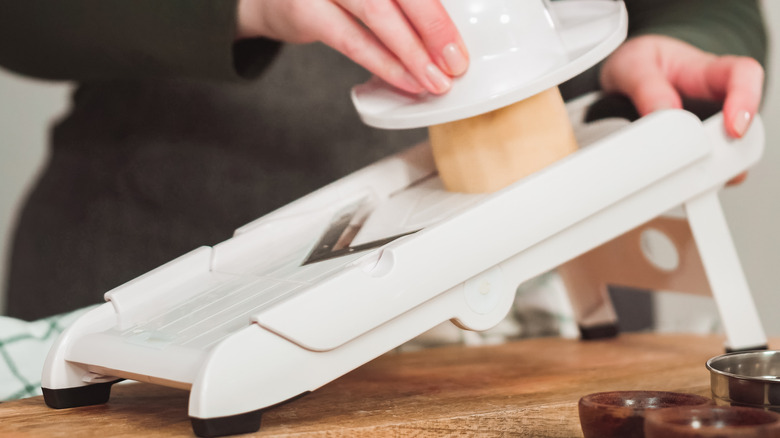 Mandoline slicer for potatoes.