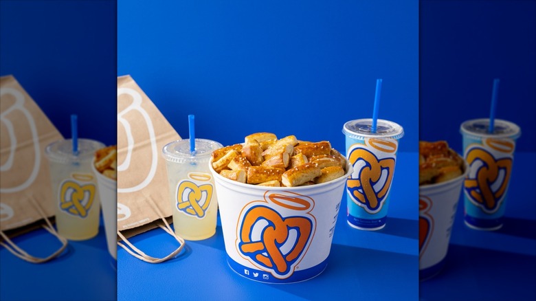 Auntie Anne's store