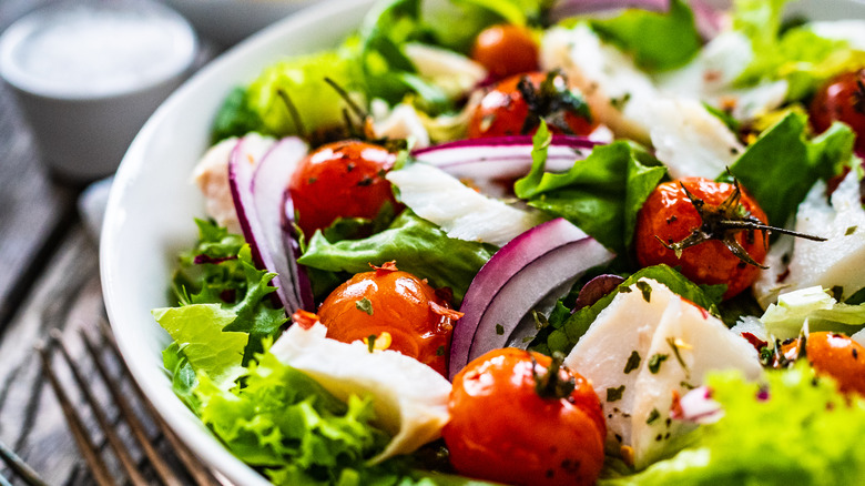 salad in bowl