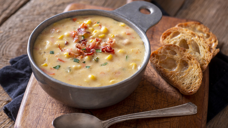 corn chowder with bacon