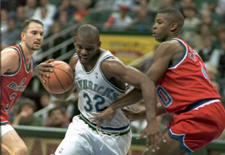 3) Jamal Mashburn, Outback Steakhouse and Papa John's