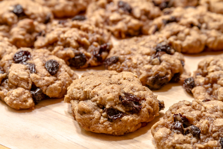 Oatmeal Raisin Cookies