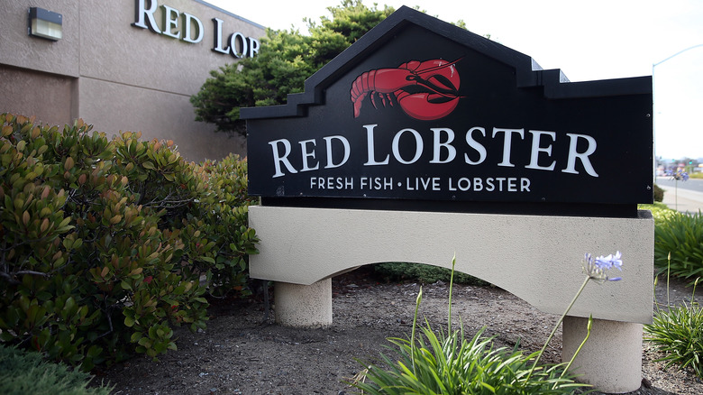 Red Lobster exterior signage