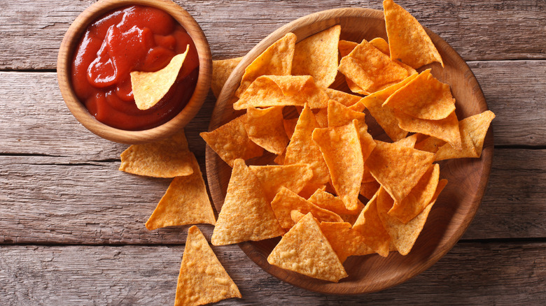 bowl of tortilla chips