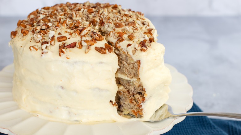 Cake with chopped pecans on top
