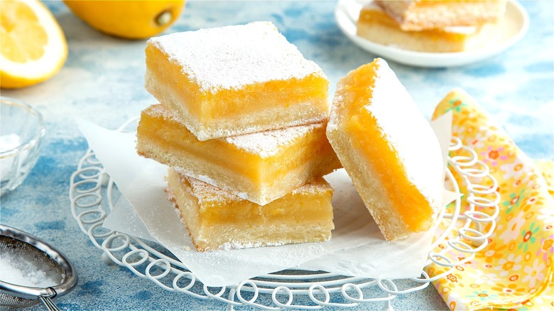 Stacked lemon bars with powdered sugar 