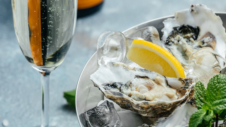 Oysters with champagne