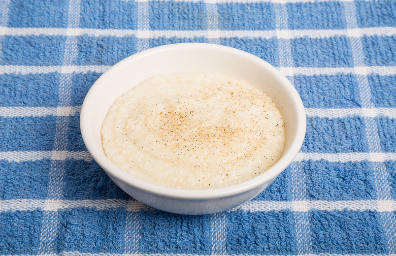 Slow-Cooking Stone-Ground Grits