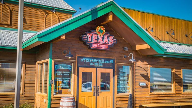 exterior of Texas Roadhouse restaurant in Pennsylvania