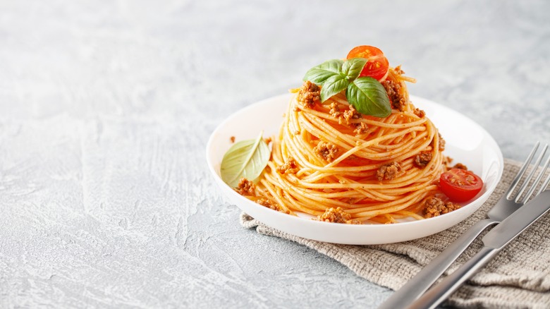 Your Store-Bought Tomato Sauce Just Needs A Little Acid To Really Shine