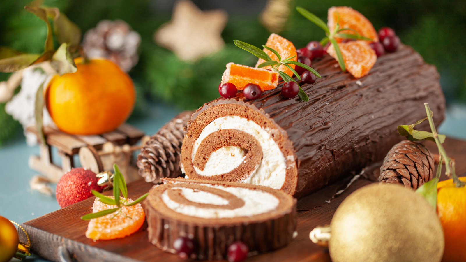 Your Yule Log Will Look Professional With These Easy Decorations