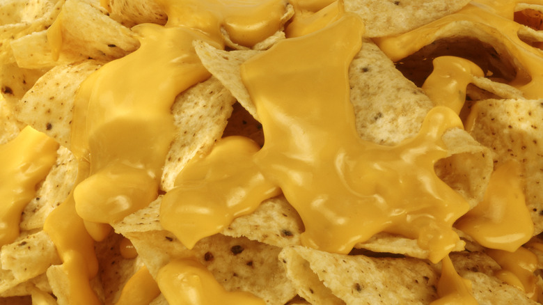 nachos and cheese dip