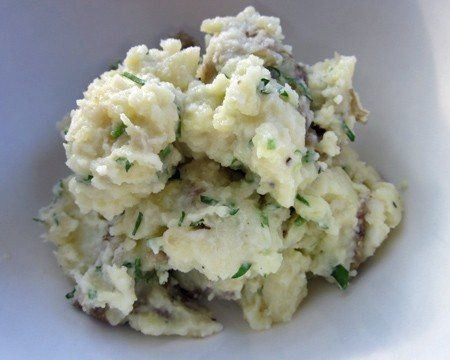 Yukon Gold Mashed Potatoes with Roasted Garlic