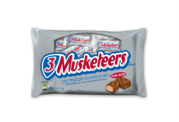 giant 3 musketeers candy bar