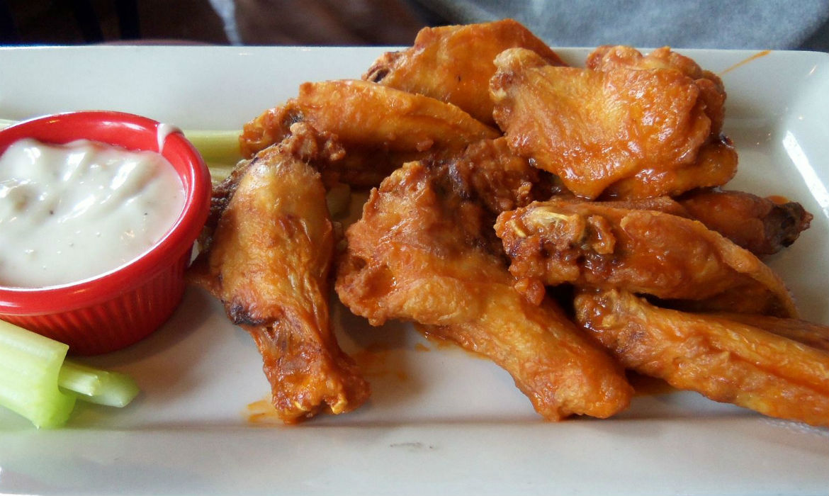 Bageri vinde Forudsige Here's Why You Might Want to Rethink Eating Buffalo Wings on Game Day