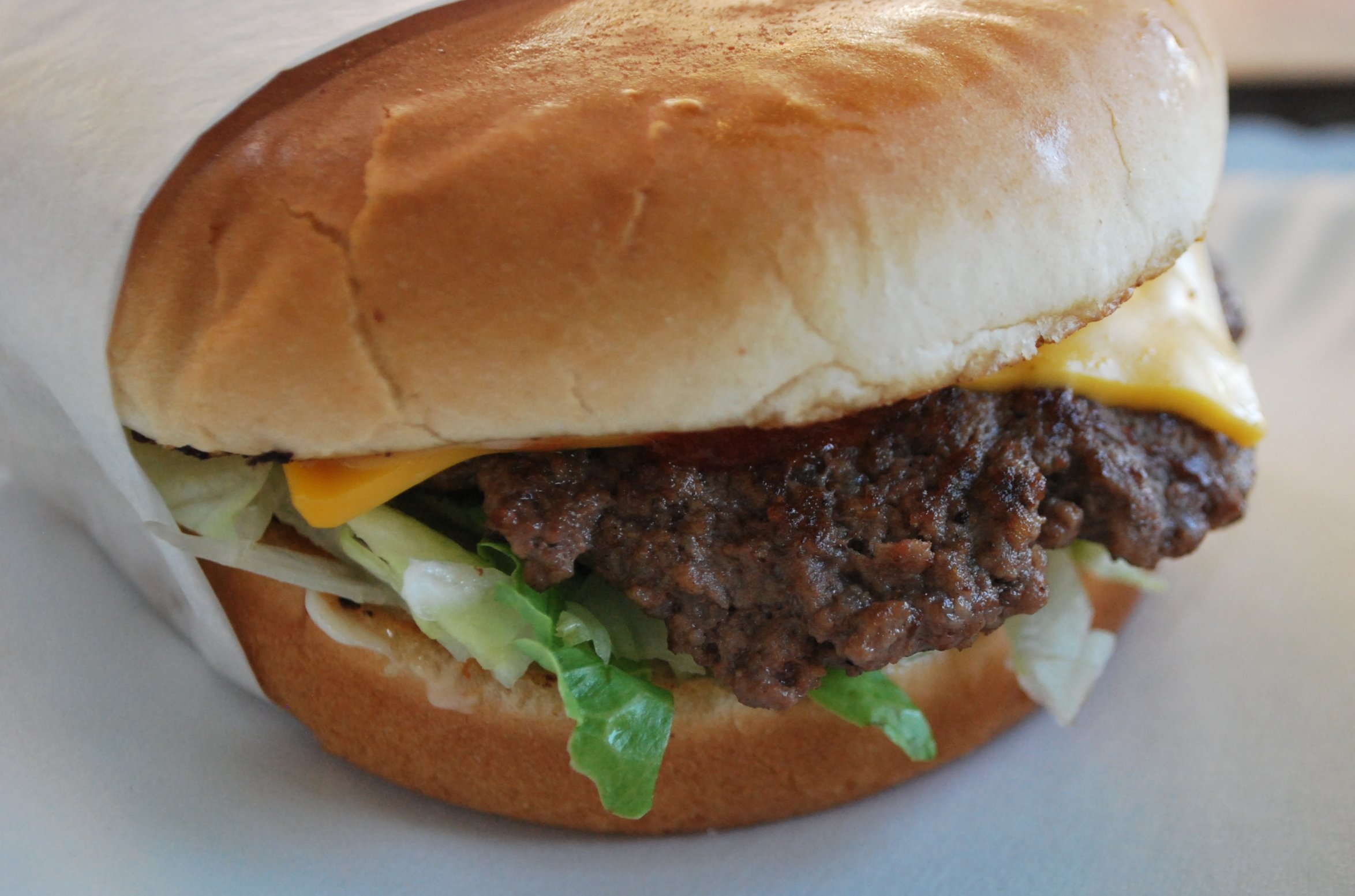 Here Are the 6 Best Burgers in Los Angeles